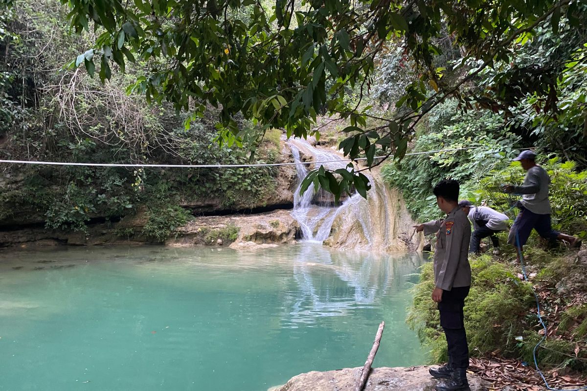 Seorang pemuda hilang terseret arus Sungai Coban Kedung Darmo Malang