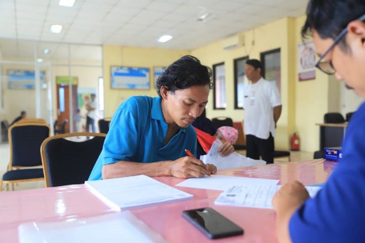 Kecamatan Ciledug Tangerang gandeng Disdukcapil gelar pembuatan akta kelahiran