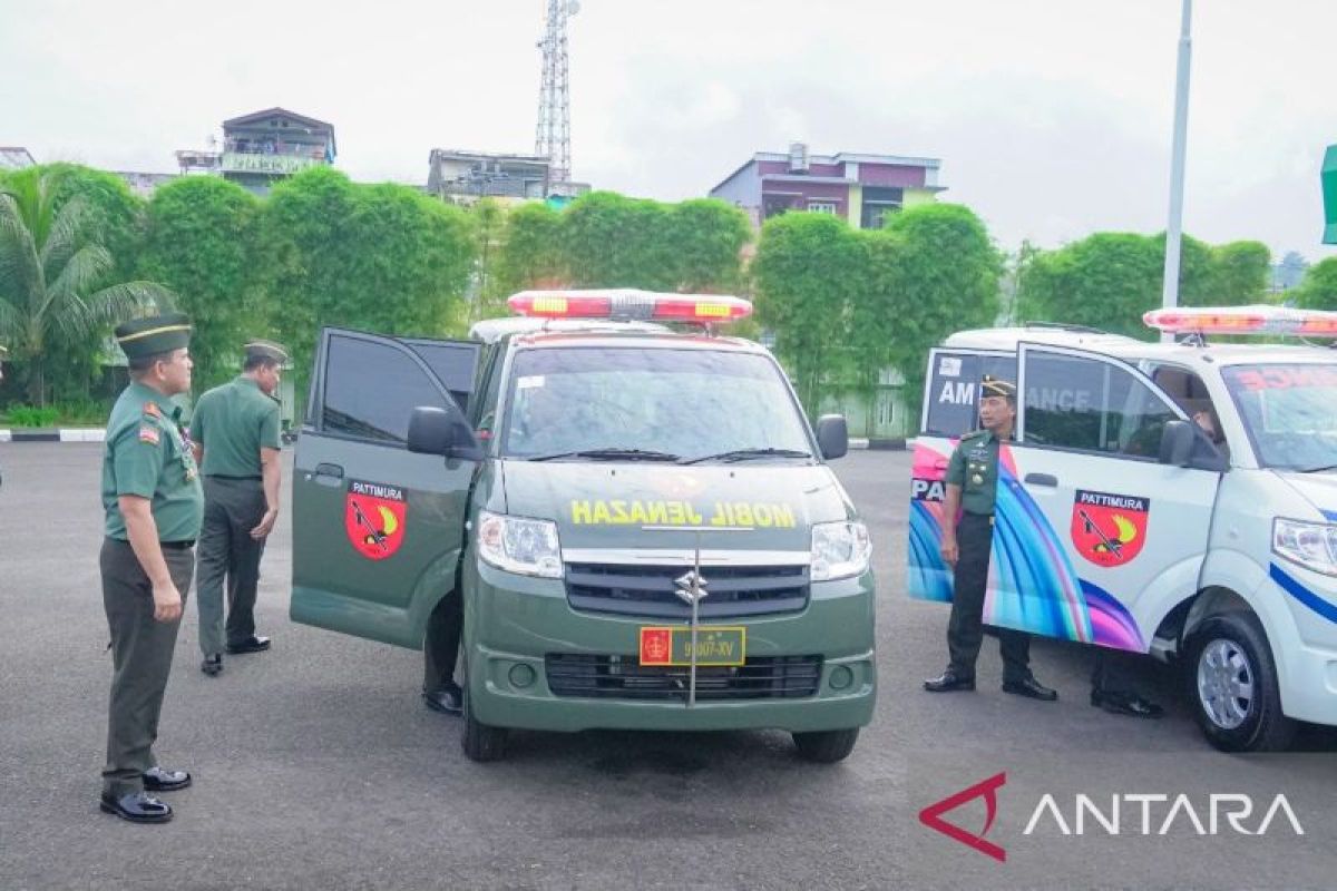 Kodam Pattimura tingkatkan layanan kesehatan beri ambulans pada Kodim