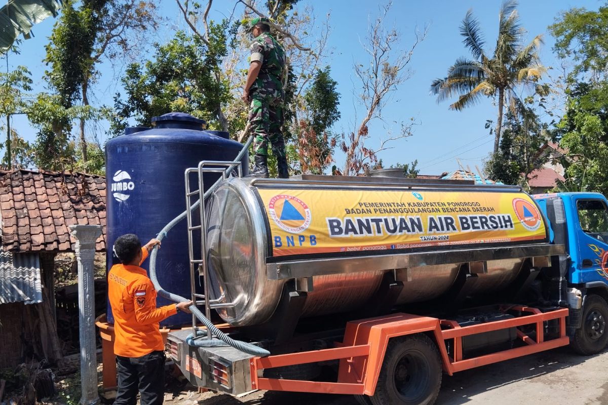 BPBD Ponorogo salurkan lebih dari 277 ribu liter air bersih