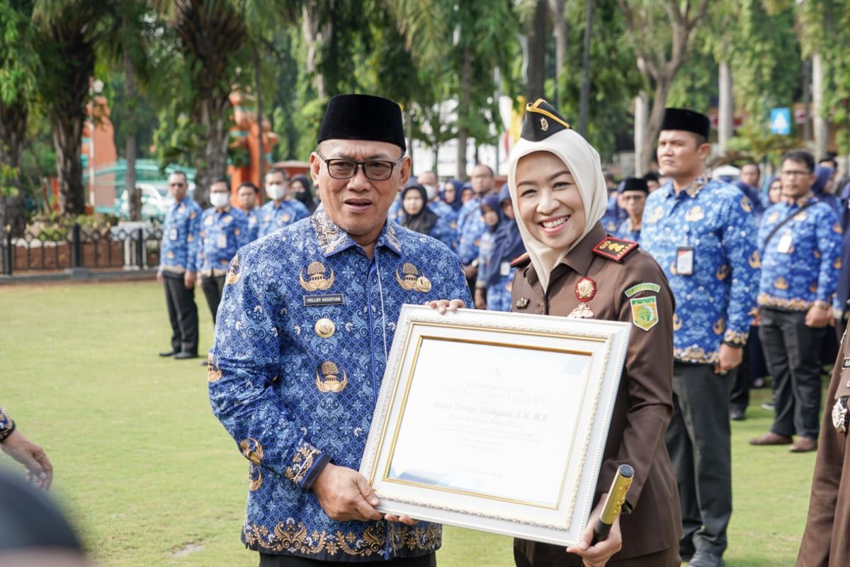 Selamatkan aset kota, Wali Kota beri penghargaan Kejari Cilegon