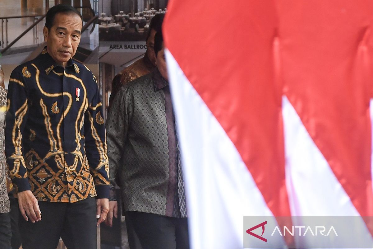 Jokowi soal Kaesang ke KPK: Semua sama di mata hukum