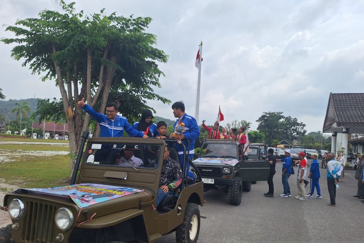 Pemkab Bangka mengarak atlet peraih medali emas PON XXI