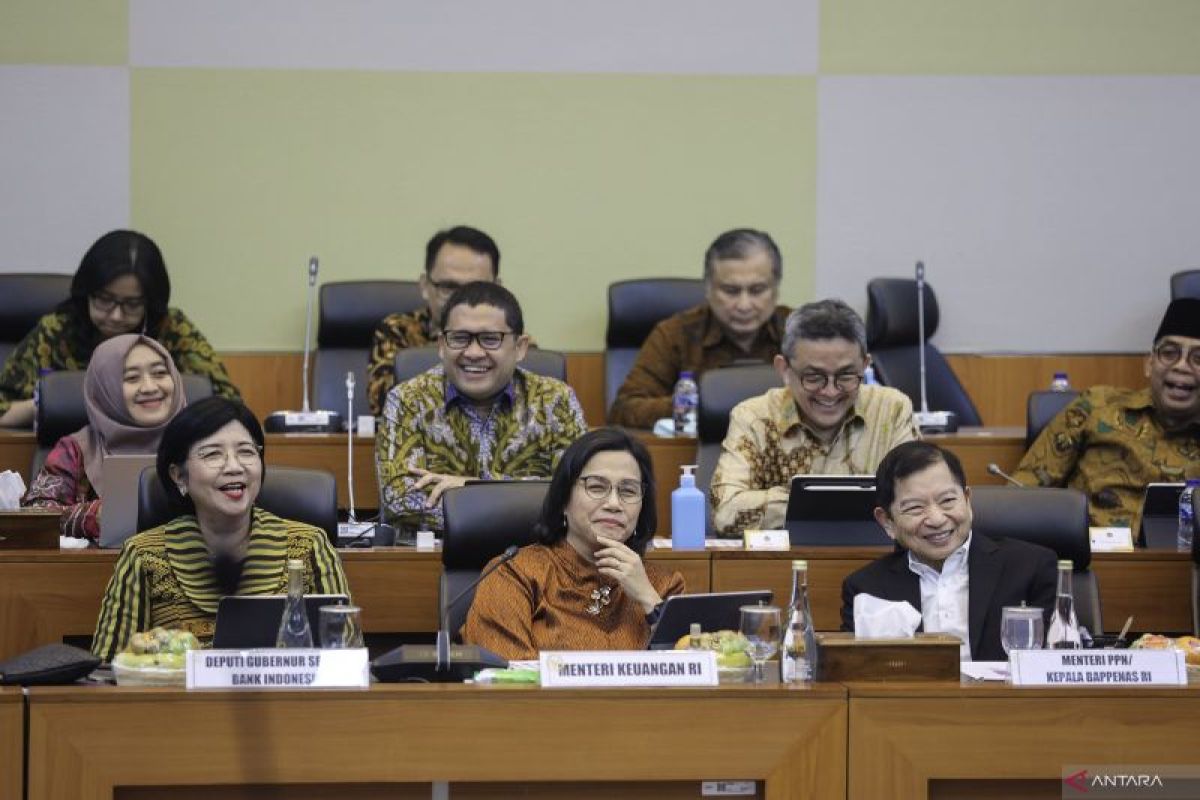 DPR RI sahkan  UU APBN 2025 dalam rapat paripurna