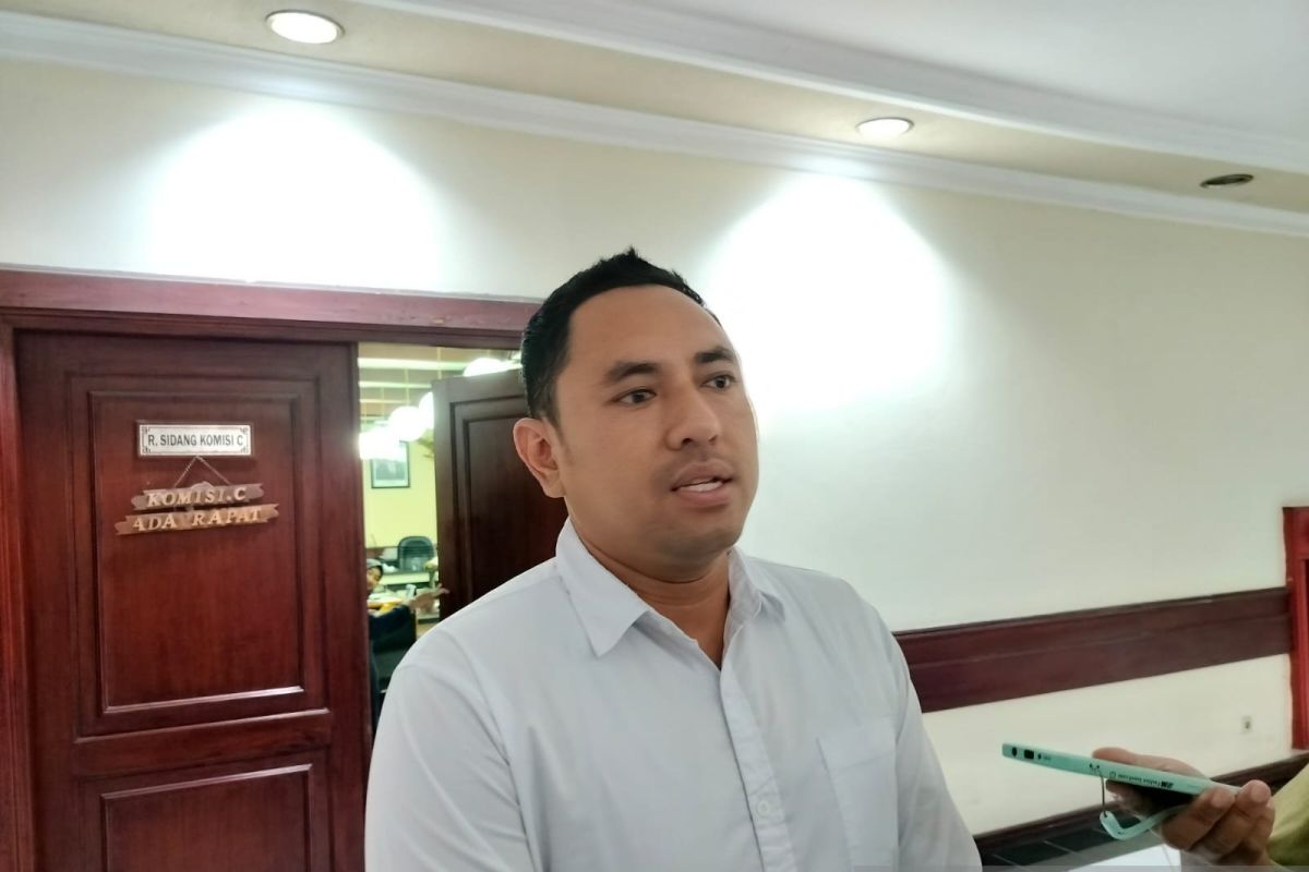 DPRD Surabaya tunggu usulan rekomendasi PDI-P