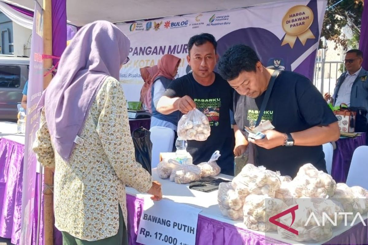 Pemkot Kediri gelar pasar murah sediakan bahan pokok harga terjangkau