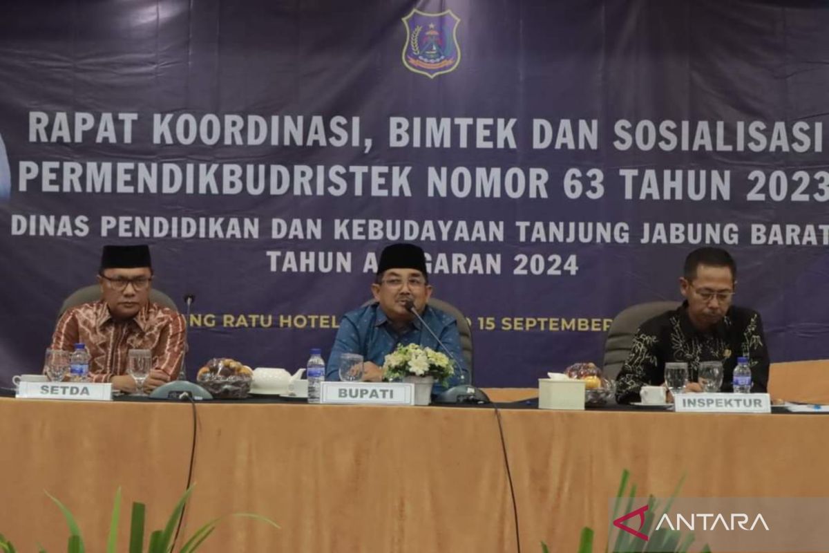 Bupati Tanjabbar tekankan kepalal sekolah transparansi kelola dana BOSP