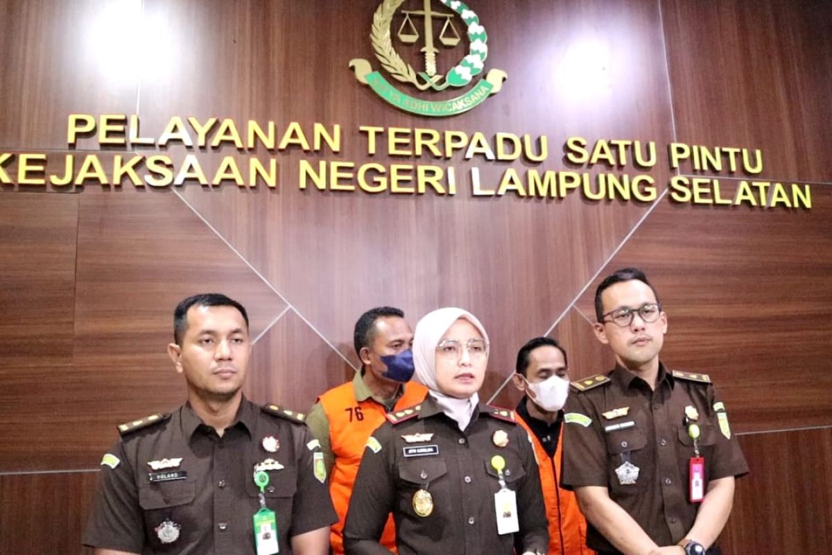 Kejari tetapkan tiga tersangka korupsi insentif Satpol PP Lamsel