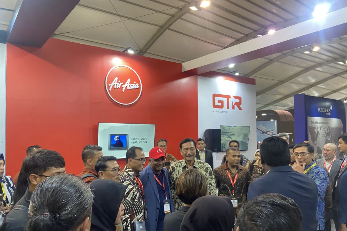 Luhut temui bos AirAsia di Bali Airshow bahas atasi avtur mahal