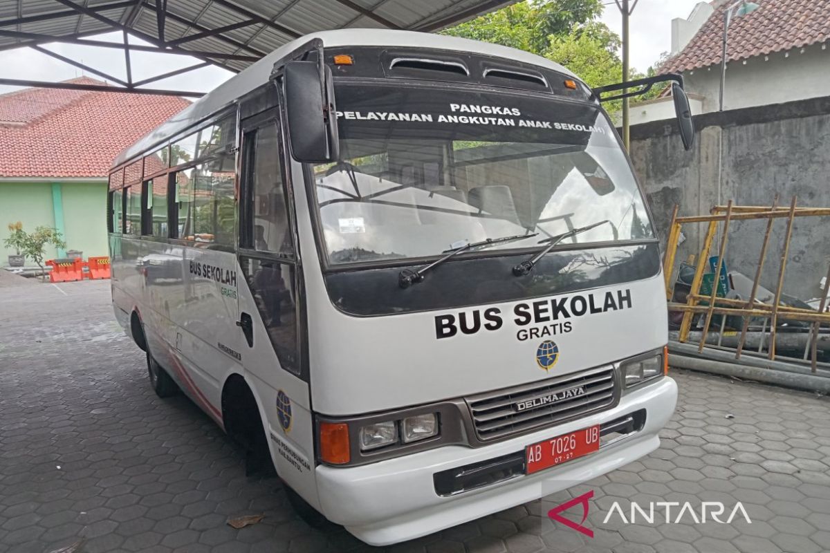 Bantul kaji membuka jalur bus sekolah di wilayah tengah dan timur