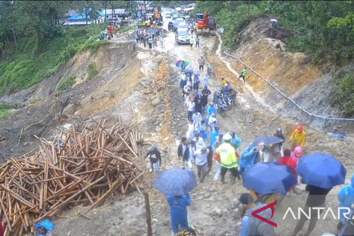 Jalinsum Batu Jomba kini sepi mobil pribadi