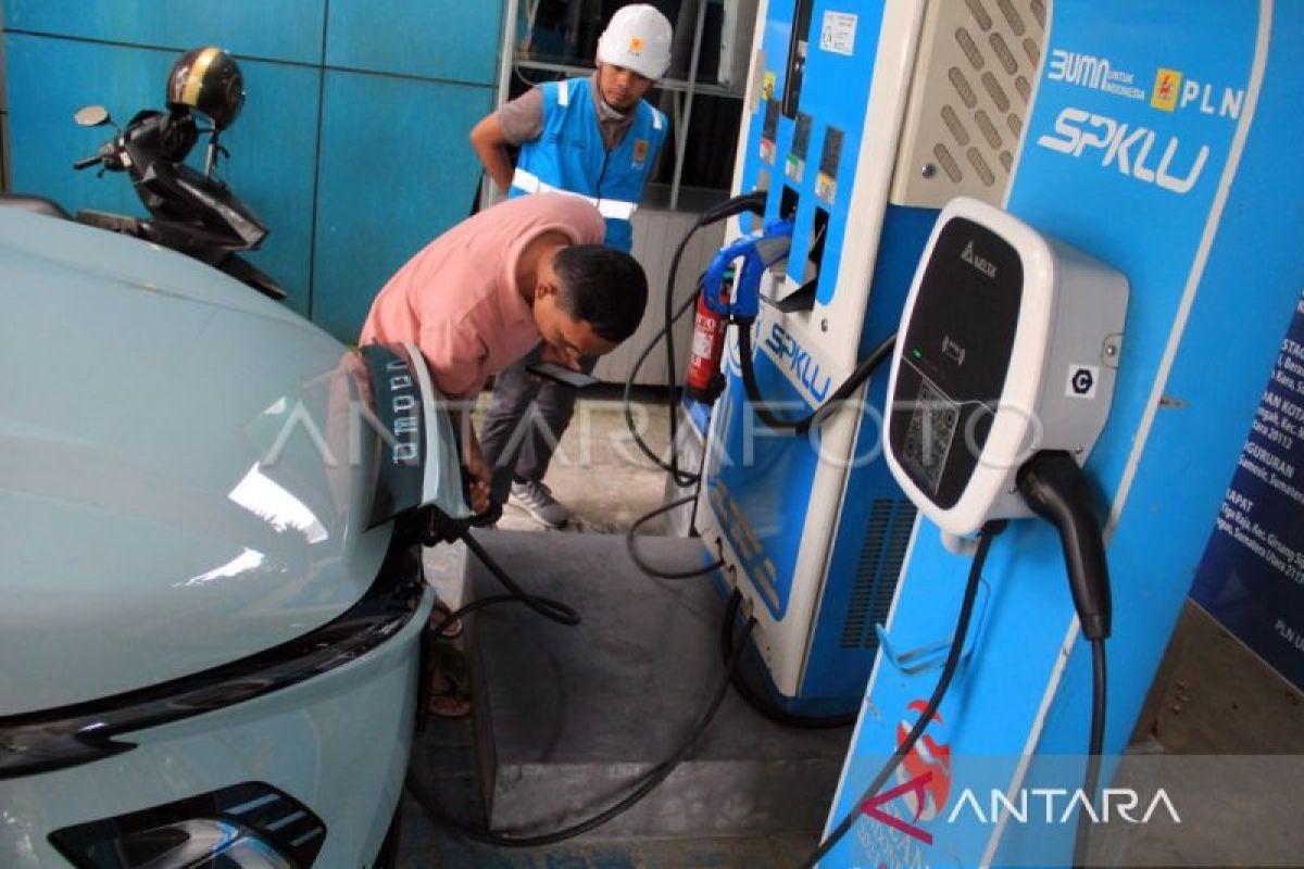 Indonesia targets 15 million electric vehicles on roads by 2030