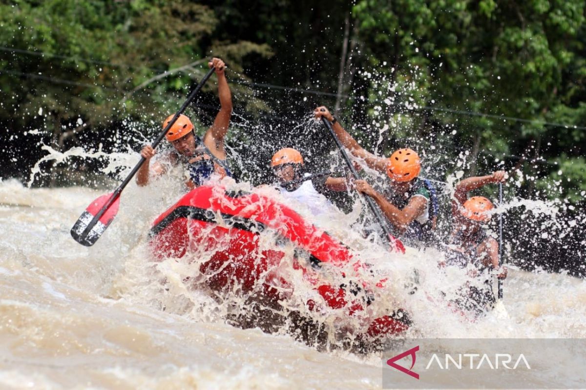 Jabar dinobatkan jadi juara umum usai raih delapan emas arung jeram