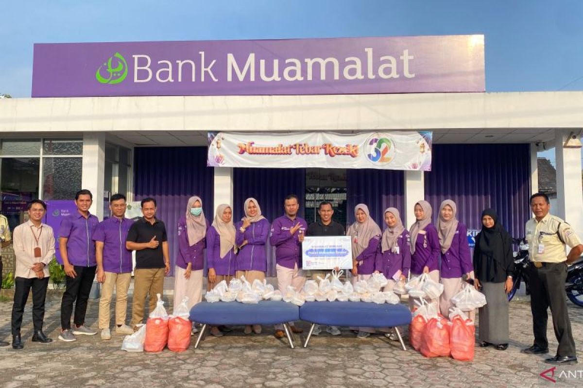 Bank Muamalat Pangkalpinang-BMM gelar Jumat Berkah Berbagi tingkatkan kepedulian sosial