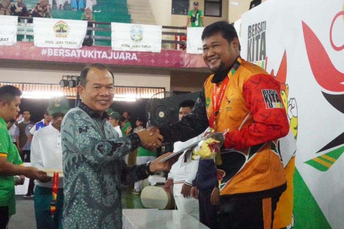 Kontingen Sambo Jawa Barat keluar sebagai juara umum PON