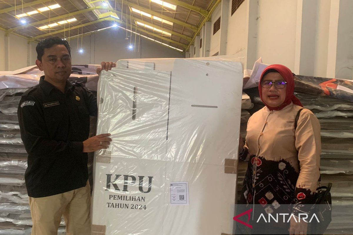 KPU Banjarmasin terima 1.940 kotak suara Pilkada 2024