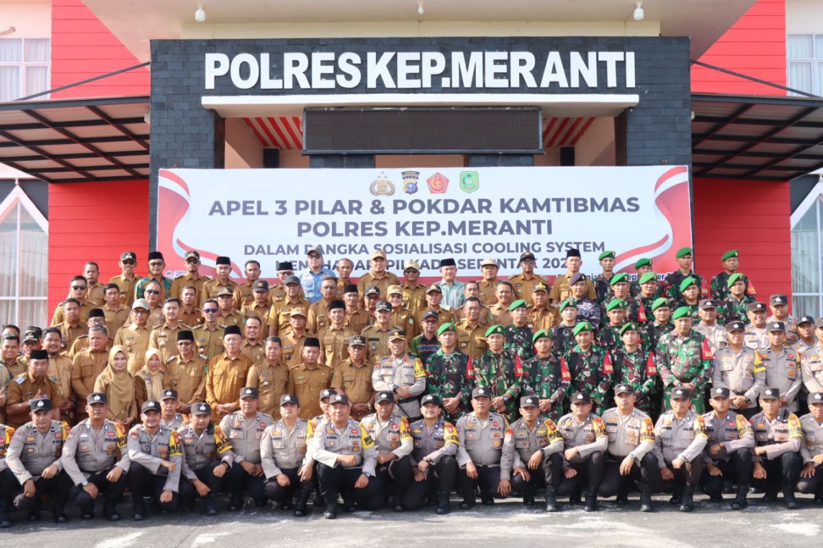 Pimpin apel tiga pilar dan Pokdar Kamtibmas, Kapolres Meranti: Kolaborasi amankan pilkada