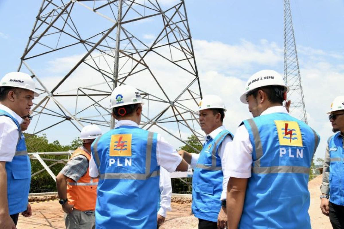 Gubernur Ansar resmikan tower crossing listrik Batam, Bintan dan Lingga