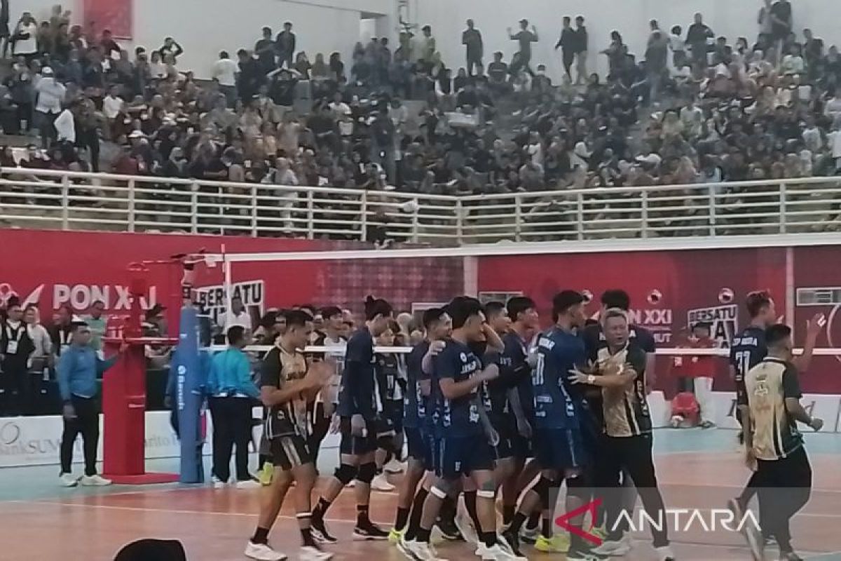 Tim bola voli putra Jabar pertahankan medali emas setelah hajar Jateng