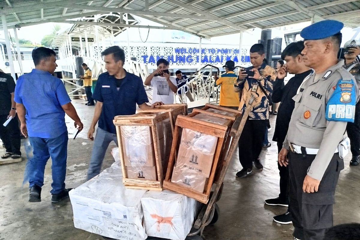 Polres Karimun pastikan distribusi logistik Pilkada aman sampai gudang