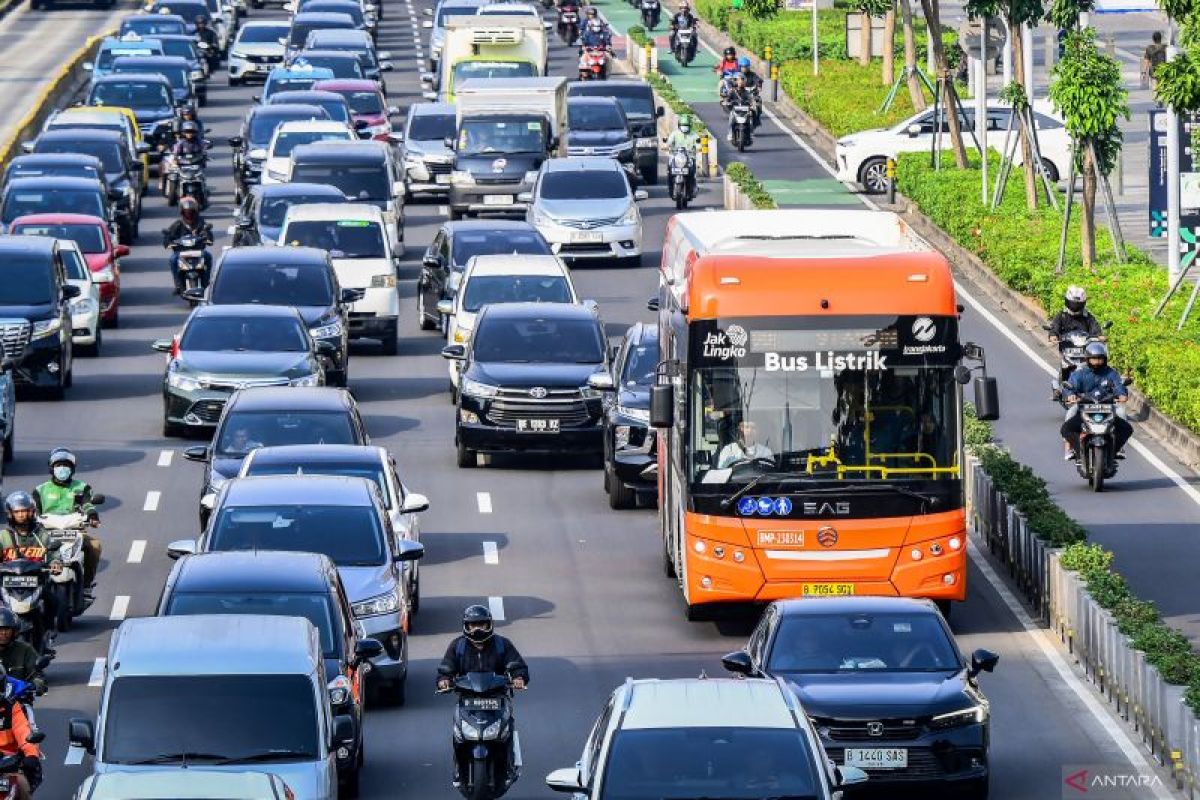 Selasa pagi, kualitas udara Jakarta tidak sehat