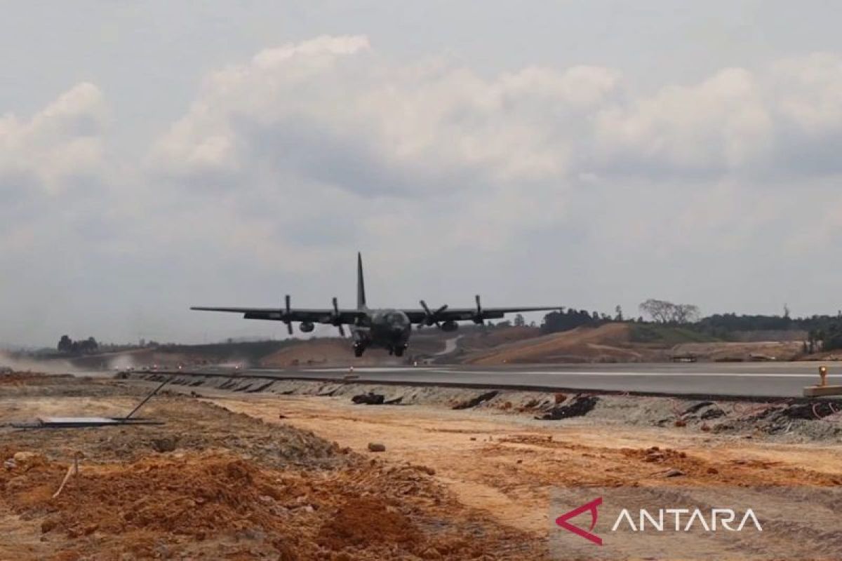 TNI AU uji coba landasan pacu Bandara VVIP IKN