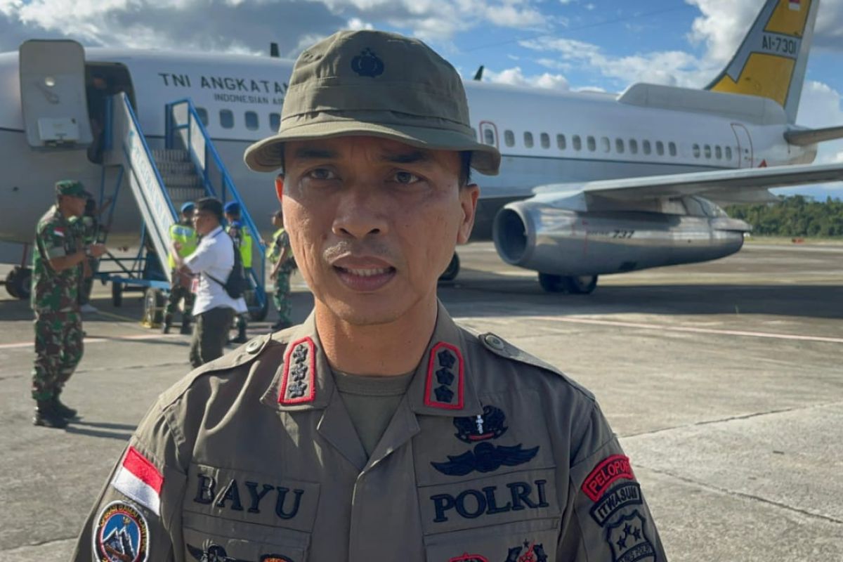 Pesawat yang ditumpangi Pilot Philip Mark tiba di Jakarta pukul 20.00 WIB