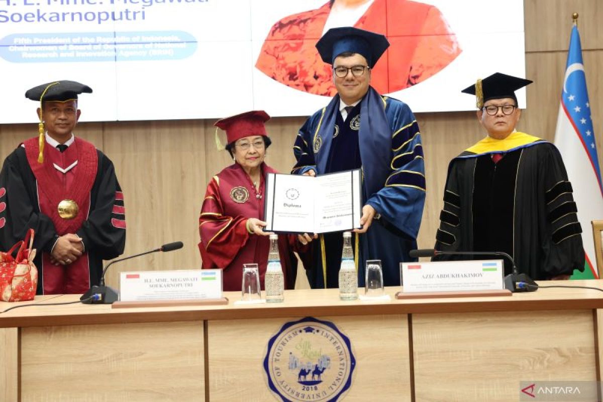 Megawati terima gelar profesor kehormatan dari universitas di Uzbekistan