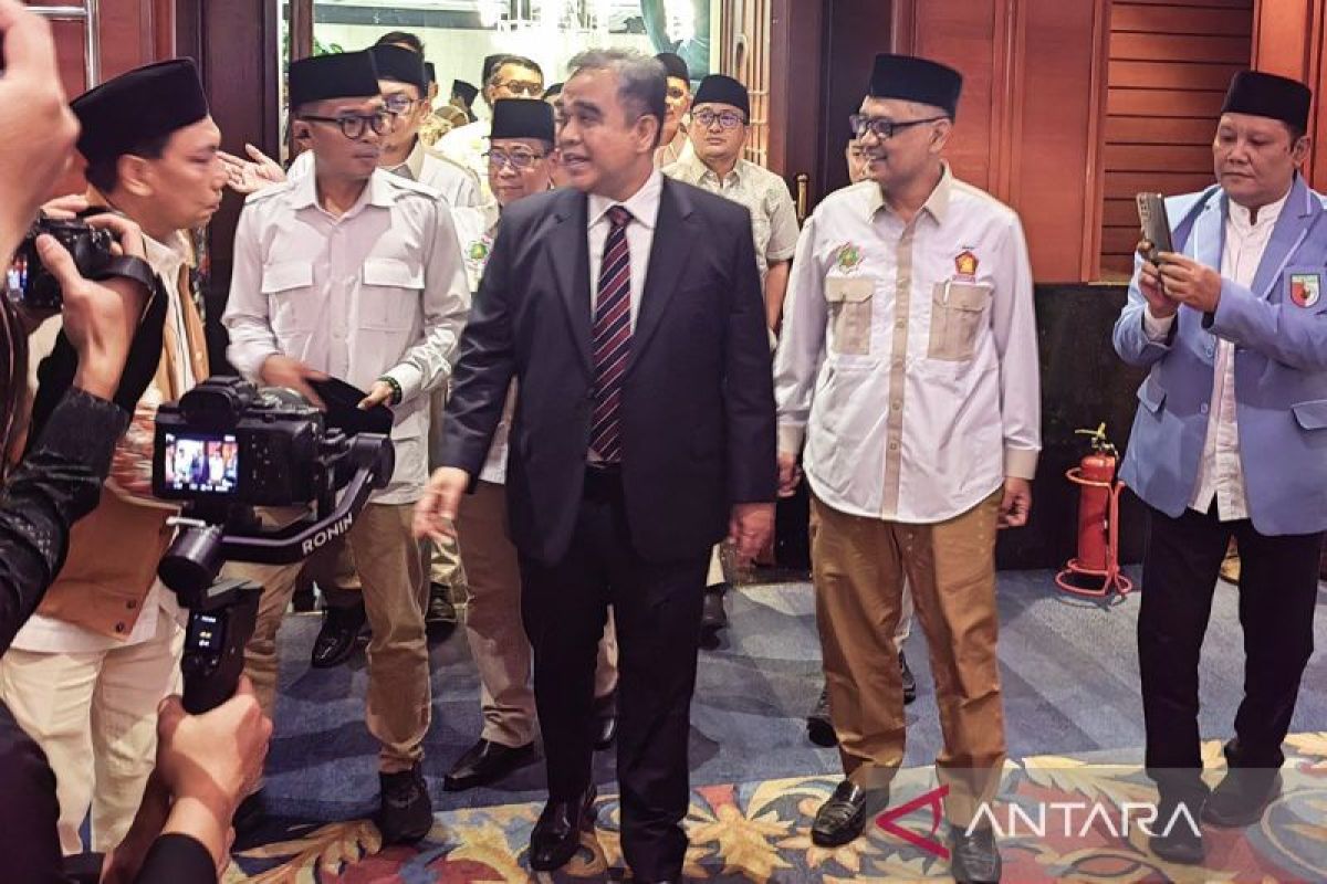 Sekjen Gerindra sebut program makan siang gratis sebagai amal sosial