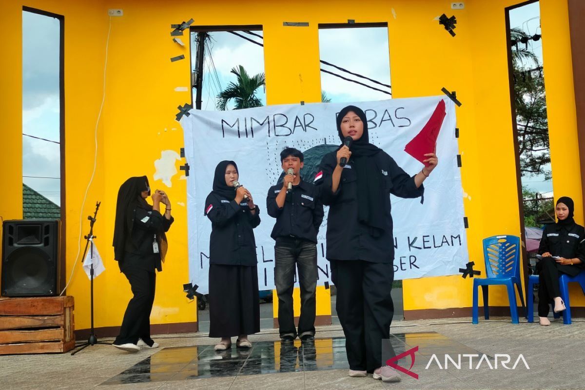 Ratusan mahasiswa di Rejang Lebong gelar mimbar bebas 