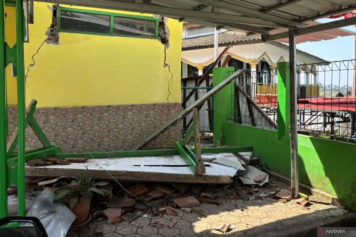 Pemkab Bandung lakukan asesmen bangunan rusak yang tedampak gempa