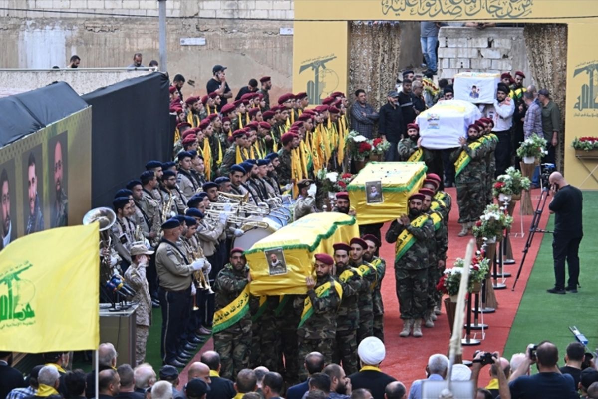 Hizbullah luncurkan serangan balasan ke Israel