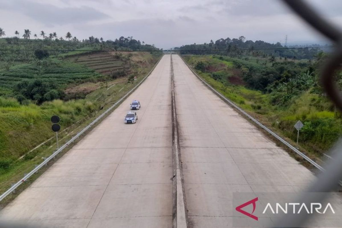 Tol Bocimi Ruas Cigombong-Cibadak kembali beroperasi pasca-longsor