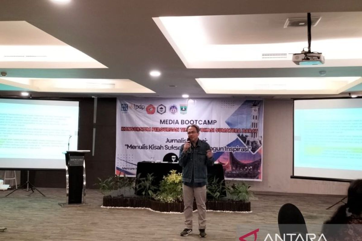 Konsorsium Perguruan Tinggi di Sumbar kenalkan sistem pendidikan vokasi