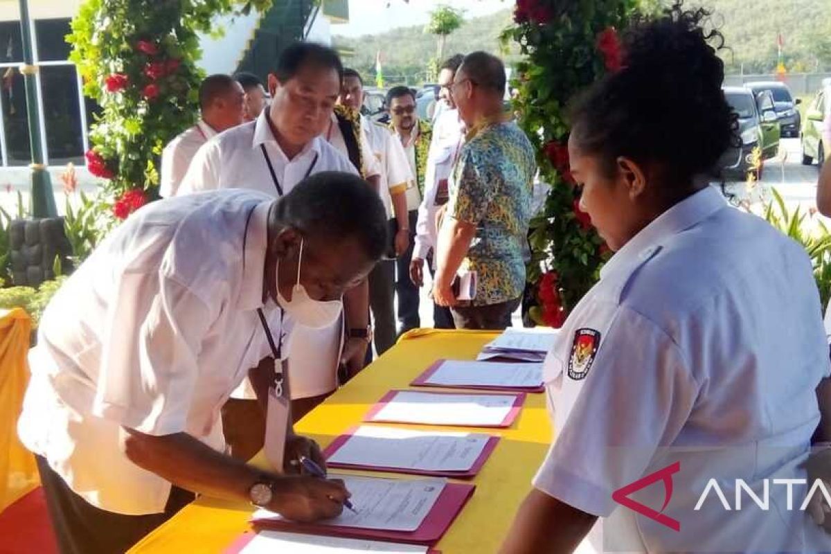 Pemkab Jayapura: Lima paslon bupati dan wabup ciptakan pilkada damai