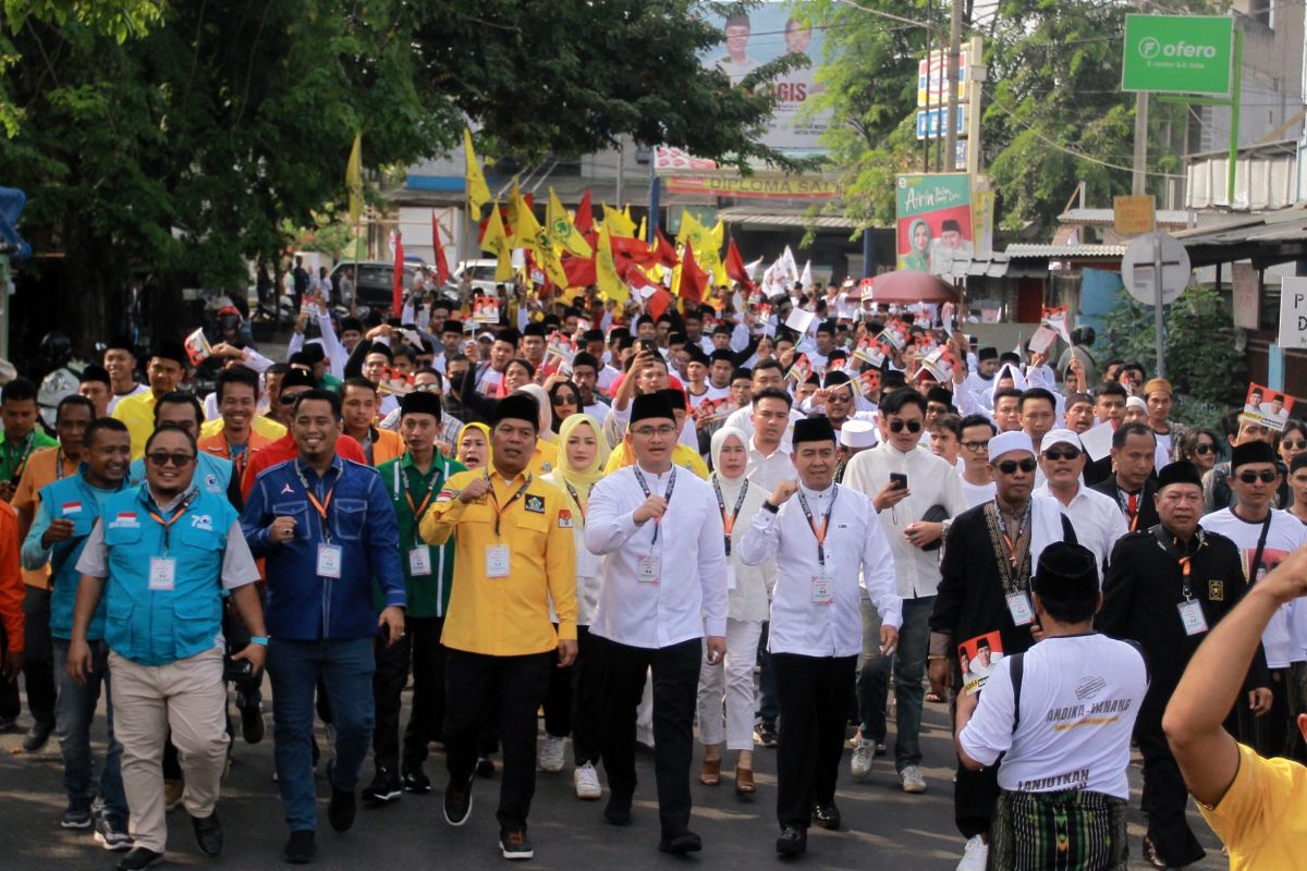 Diiringi pendukung dan santri bershalawat, Andika-Nanang dapat Nomor Urut 1