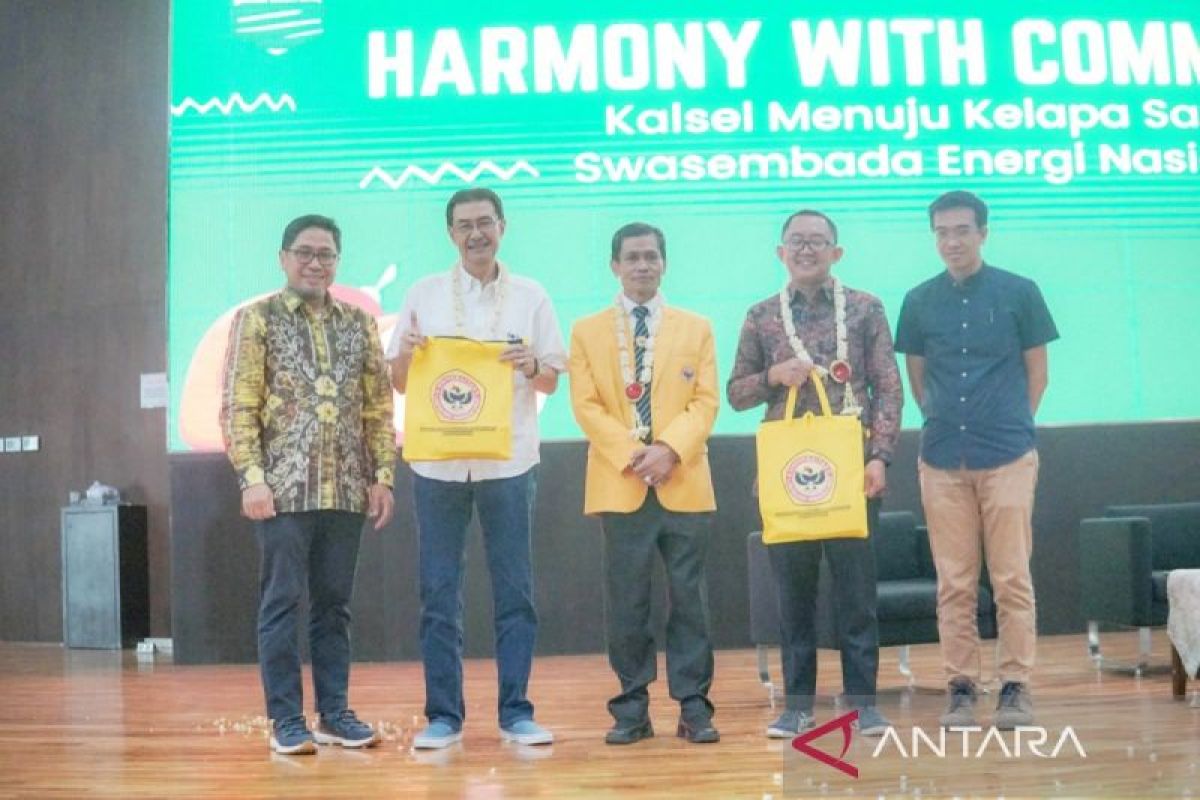 ULM gelar Seminar Harmony With Community: Hilirisasi Kelapa Sawit