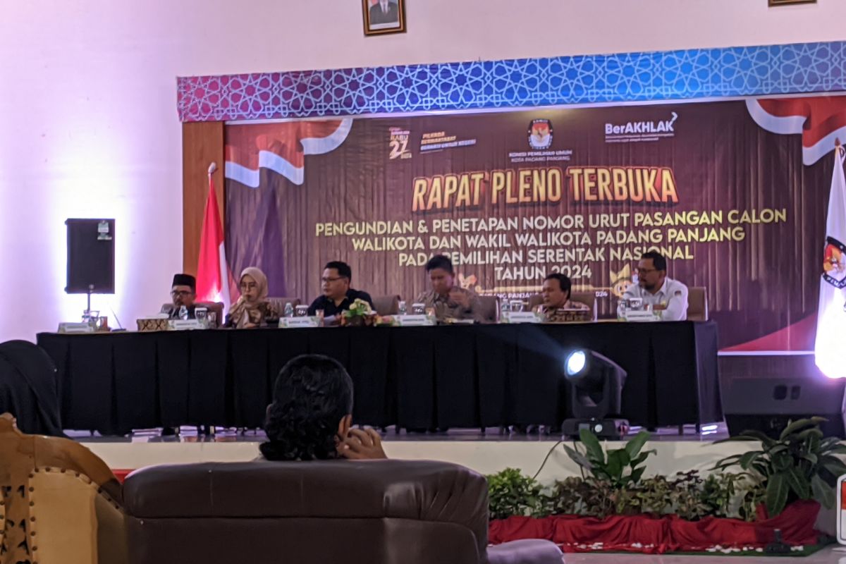 KPU Padang Panjang ingatkan pasangan calon patuhi aturan kampanye