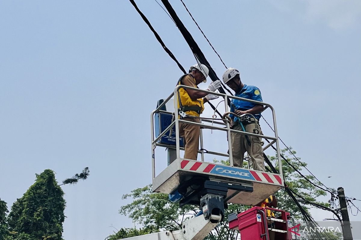 Pemkot Bogor potong kabel jaringan internet untuk penataan