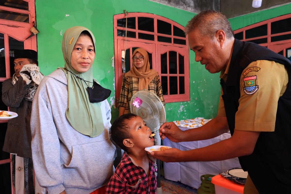 Cegah stunting, Pemkab Tangerang salurkan 2.500 kg pangan sehat