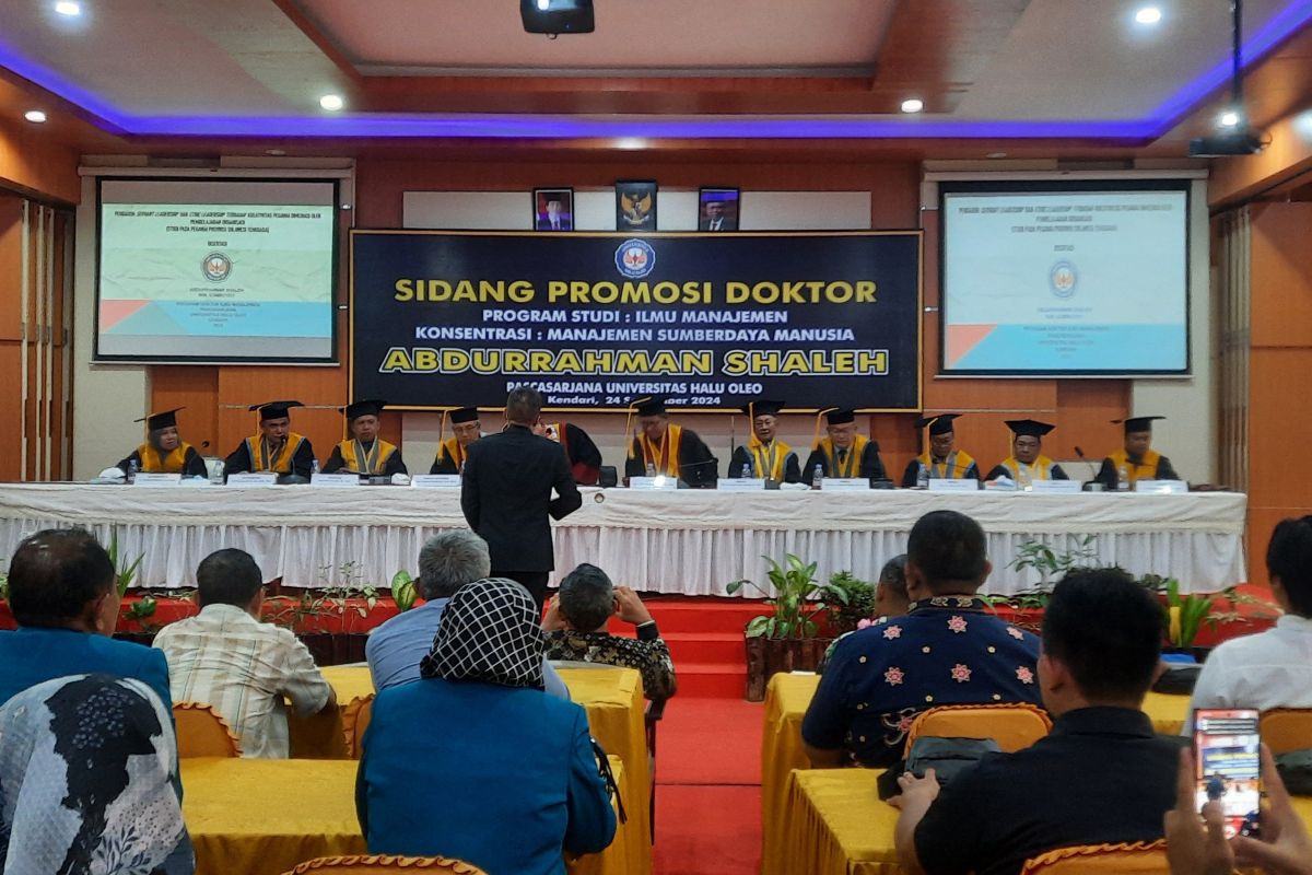 H.Abdurrahman Shaleh raih gelar Doktor dengan predikat Cumlaude