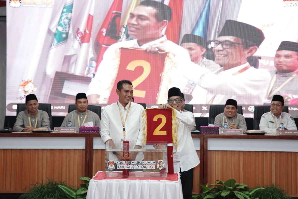 KPU Batanghari teapkan nomor urut paslon Pilkada 2024