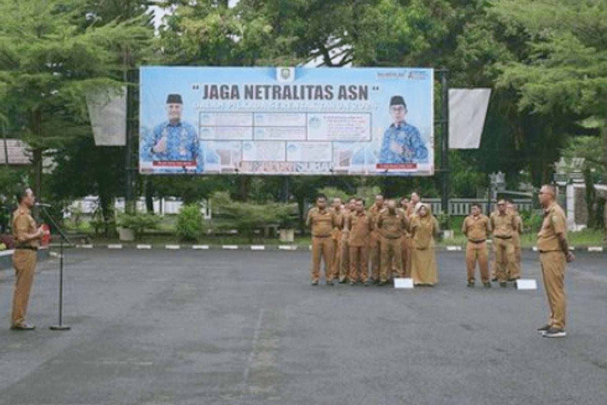 Sekda Karawang: ASN harus hati-hati bermedsos di momentum pilkada