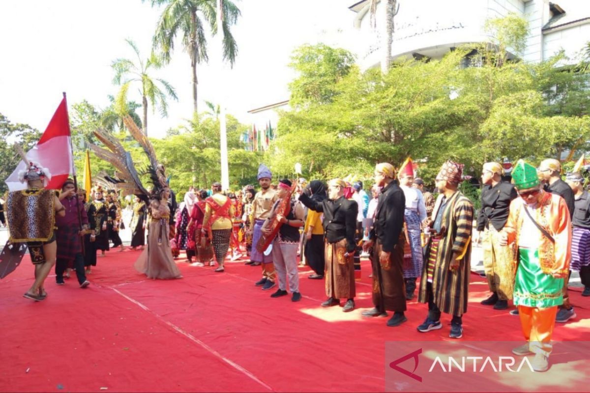 Universitas Mulawarman gelar Kirab Budaya  bertema Nusantara