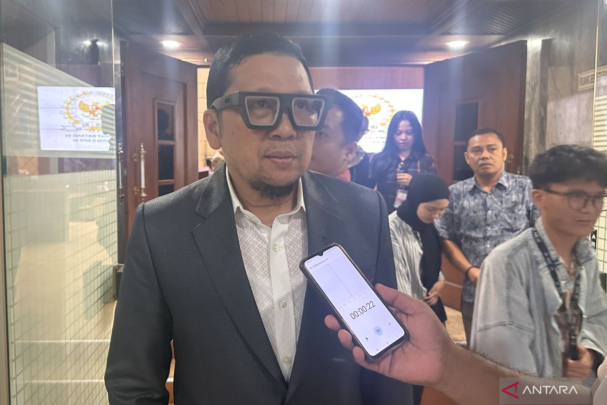 Komisi II DPR minta pilkada ulang dapat dipercepat agar tetap serentak