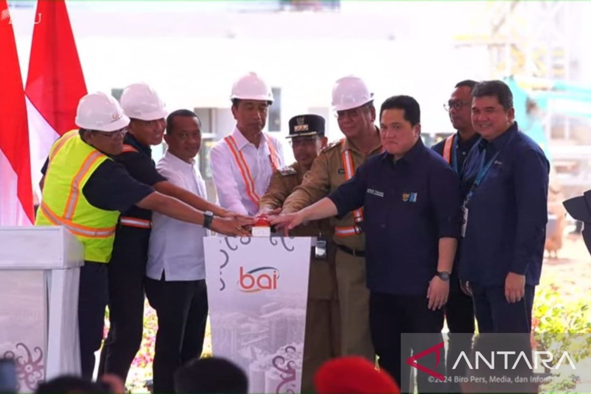 Jokowi resmikan injeksi bauksit perdana penuhi kebutuhan aluminium