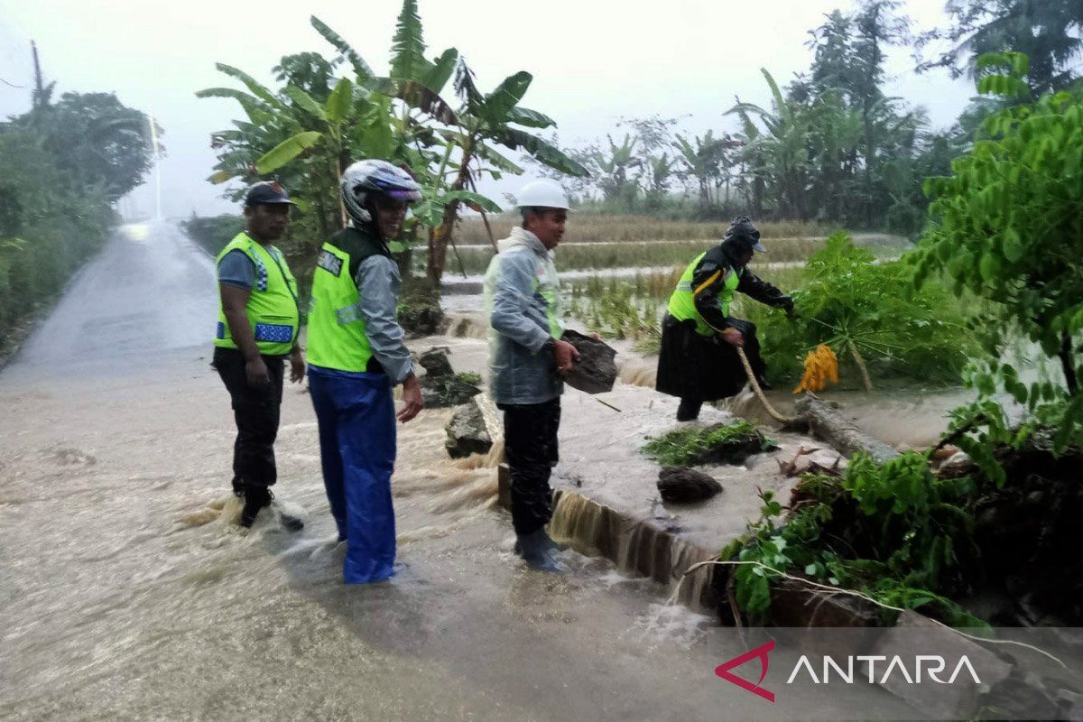 BMKG: Waspadai potensi cuaca ekstrem di Jateng pada 23-25 September