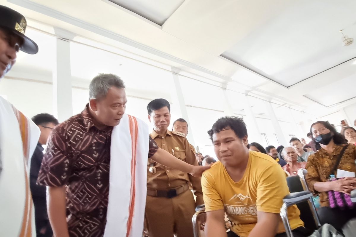 Kemensos salurkan baksos di Kabupaten Mamasa Rp140 miliar