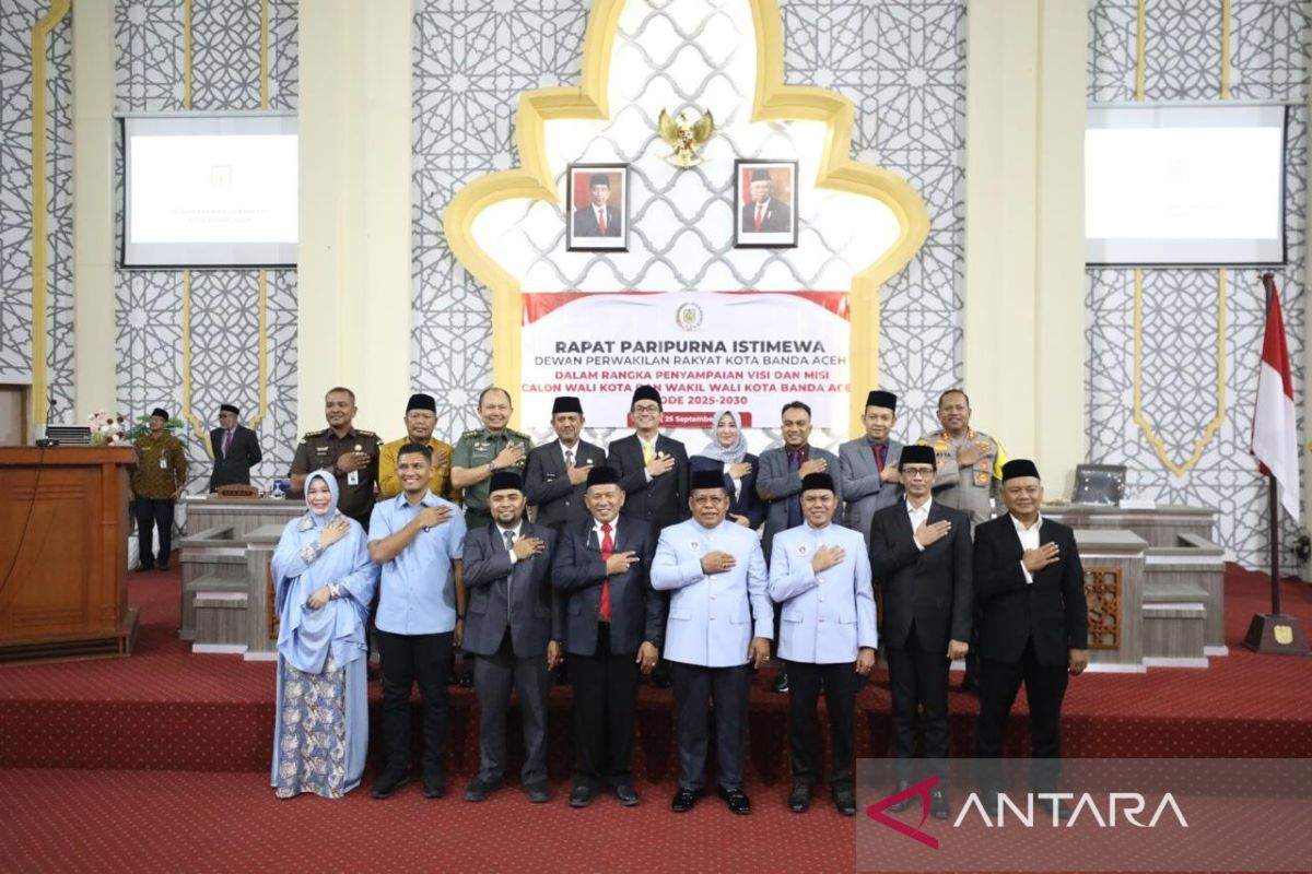 DPRK gelar paripurna istimewa penyampaian visi-misi calon Wali Kota Banda Aceh 2025-2030