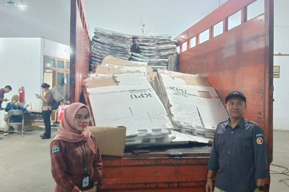 KPU Kota Madiun terima ratusan kotak suara logistik Pilkada 2024